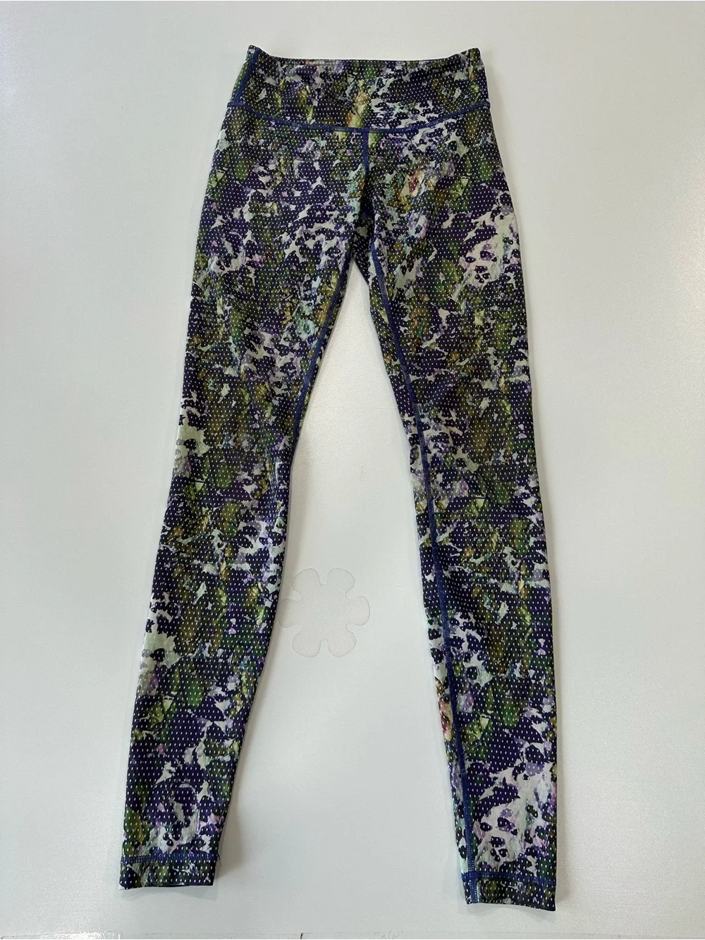 Lululemon Wunder Under Women's Size 4 Floral Dot Purple Floral Leggings